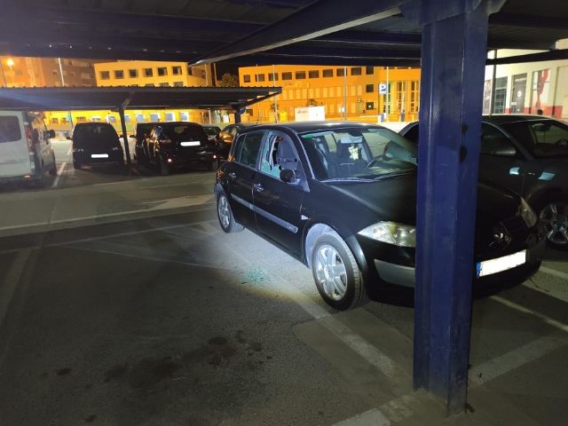 La Policía Local de Lorca detiene a una persona por un presunto delito de robo con fuerza en interior de vehículo y de daños - 2, Foto 2