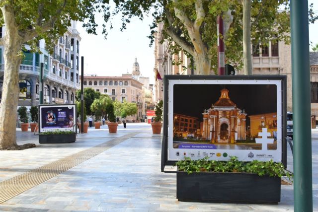 Una exposición fotográfica promociona la 40 Semana Nacional de Teatro y a Caravaca como destino cultural y turístico en el paseo Alfonso X ´el Sabio´ de Murcia - 3, Foto 3