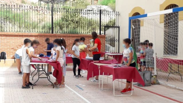 El Ayuntamiento de Lorca celebra una jornada de concienciación juvenil sobre la importancia del cuidado y respeto por el medio ambiente y la naturaleza - 1, Foto 1