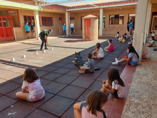 Vuker visita a los niños y niñas de la Escuela de Verano CALASCOLE - 3, Foto 3