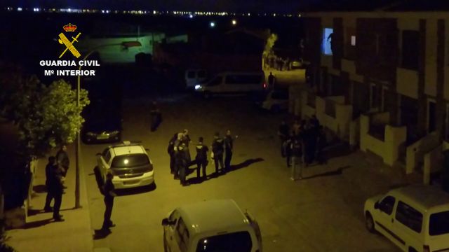 La Guardia Civil desmantela una banda peligrosa de jóvenes delincuentes especializada en el robo en viviendas - 4, Foto 4