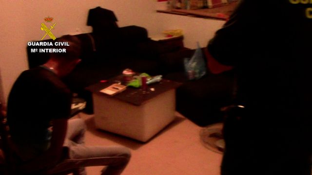 La Guardia Civil desmantela una banda peligrosa de jóvenes delincuentes especializada en el robo en viviendas - 5, Foto 5