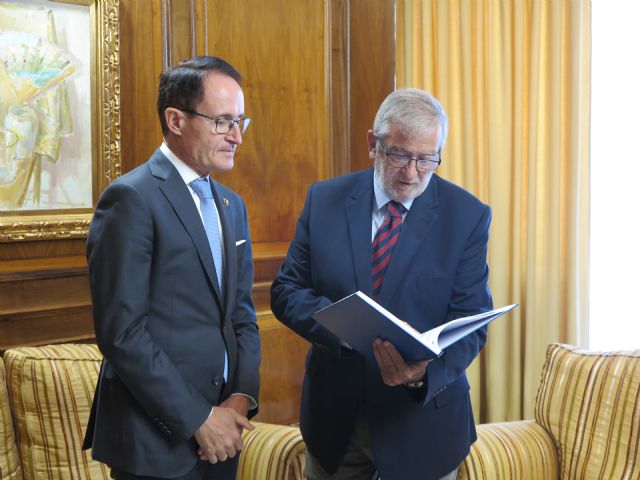 Díaz Manzanera muestra su preocupación por el aumento de delitos relacionados con las mafias de trata de seres humanos - 1, Foto 1