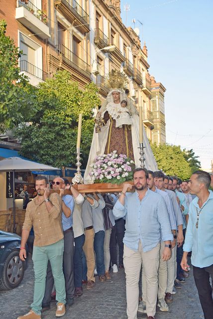 Traslado en andas la Virgen del Carmen desde la capilla del puente a la parroquia de Ntra. Sr. de la O - 3, Foto 3
