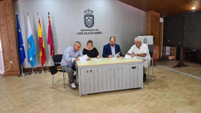 El Ayuntamiento de Los Alcázares junto a los sindicatos aprueban el primer Acuerdo Mixto - 1, Foto 1