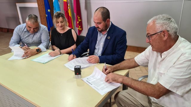 El Ayuntamiento de Los Alcázares junto a los sindicatos aprueban el primer Acuerdo Mixto - 2, Foto 2