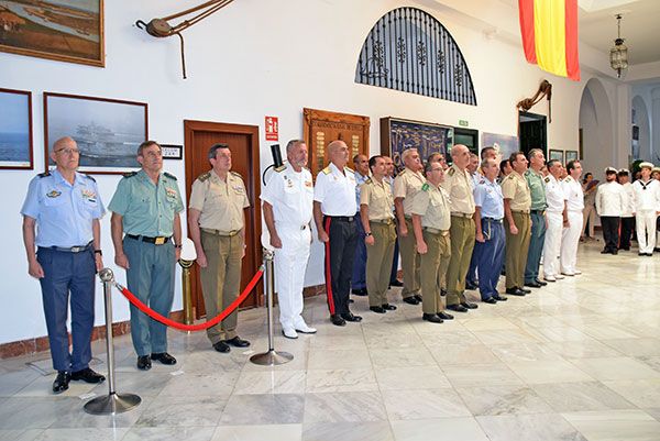 Releva en el cargo al Capitán de navío Javier Albert Pérez - 2, Foto 2