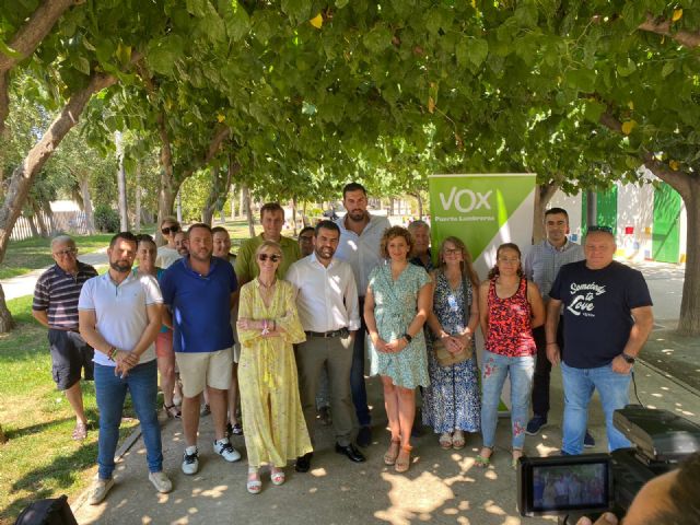 VOX presenta a su cabeza visible en Puerto Lumbreras, Jermary Reinaldos - 1, Foto 1