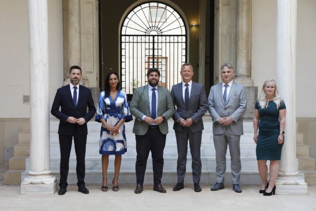 López Miras se reúne con una delegación del Gobierno de Holanda Septentrional - 1, Foto 1