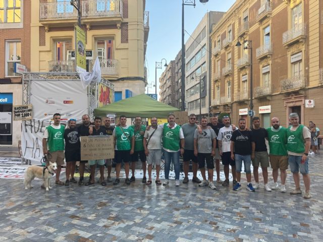 Apoyo y compromiso con los trabajadores en huelga de hambre - 1, Foto 1