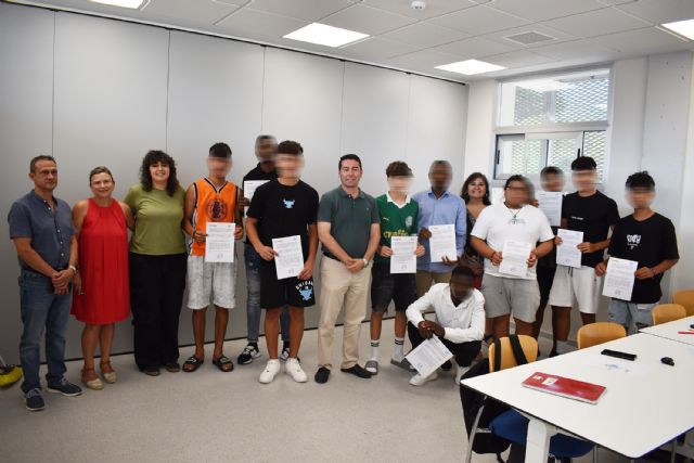 10 alumnos se forman con un curso gratuito de competencias básicas en lengua y matemáticas - 2, Foto 2