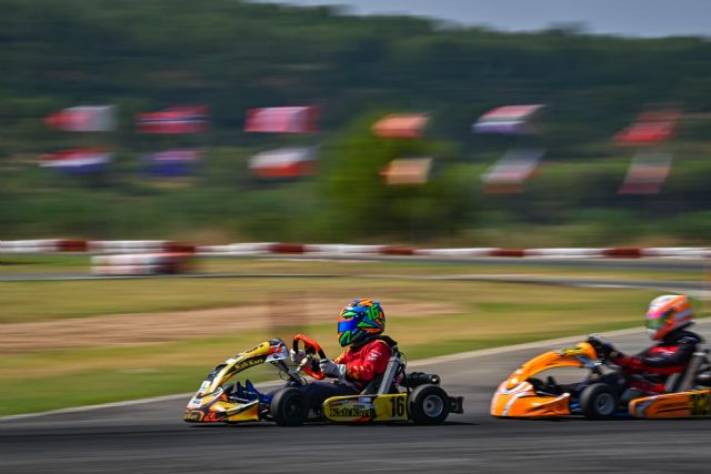 El lorquino Pablo Segura brilla en Chiva con una remontada épica en la categoría Mini del CEK Finetwork 2025 - 1, Foto 1