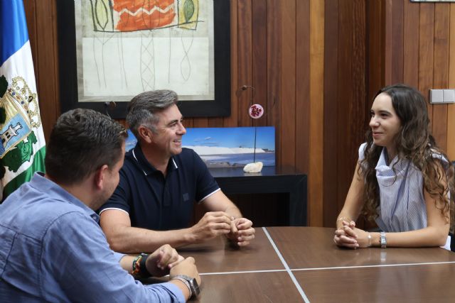 Lorena Tristante, recibida en el Ayuntamiento tras obtener una prestigiosa beca de la Fundación la Caixa para estudiar en Harvard - 3, Foto 3