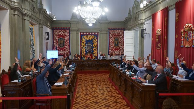 Giménez Gallo logra la unanimidad en el Pleno para exigir a López Miras la climatización de los centros educativos de Cartagena - 2, Foto 2
