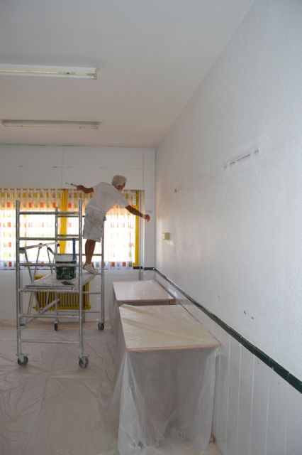 El Ayuntamiento torreño realiza trabajos de mejora en diversos colegios - 3, Foto 3