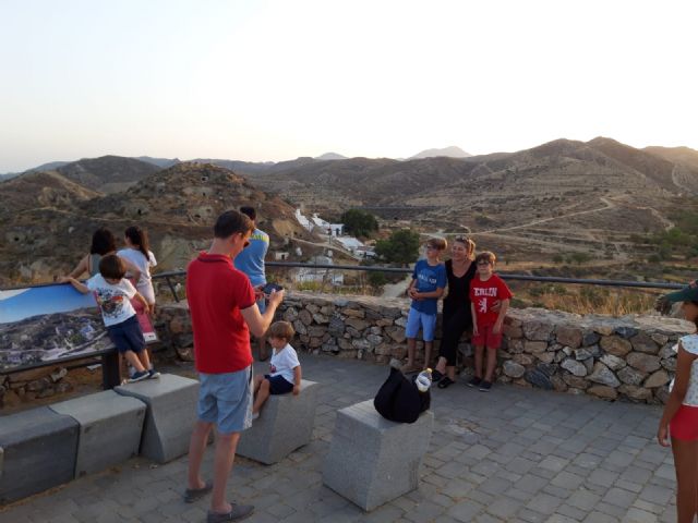 Las visitas guiadas a las Casas Cueva, una alternativa de ocio que atrae a numerosos visitantes cada fin de semana - 4, Foto 4