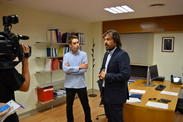 Motas recibe al investigador que presentará en Sillicon Valley su proyecto para producir proteínas de alta calidad - 1, Foto 1