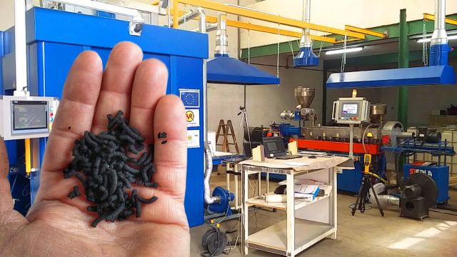 Convertir neumáticos usados en materia prima reutilizable como caucho para zapatos o carreteras - 1, Foto 1