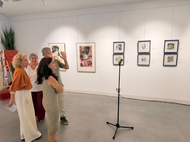 Inaugurada la exposici�n 'NUMEN. Ilustraciones y esculturas' en el Auditorio y Palacio de Congresos Infanta do&ntilde;a Elena