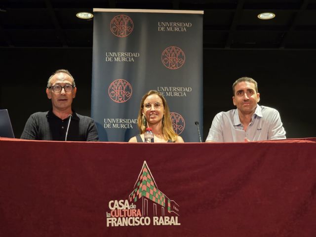 El ciclo 'Mirando al Mar de la Universidad de Murcia clausura su XXXI edici�n en �guilas