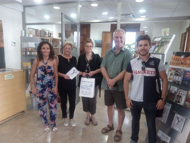 Viaje de prensa para dar a conocer Yecla y su Ruta del Vino al mercado británico - 1, Foto 1