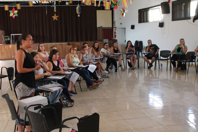 Comienza el curso de lengua de signos en benizar - 1, Foto 1
