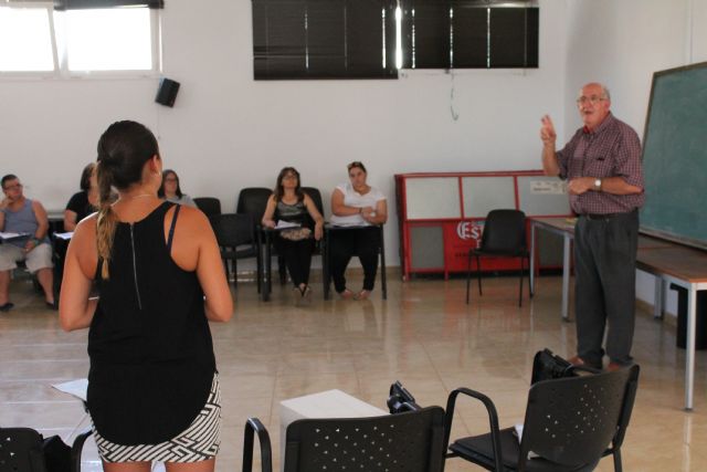 Comienza el curso de lengua de signos en benizar - 3, Foto 3