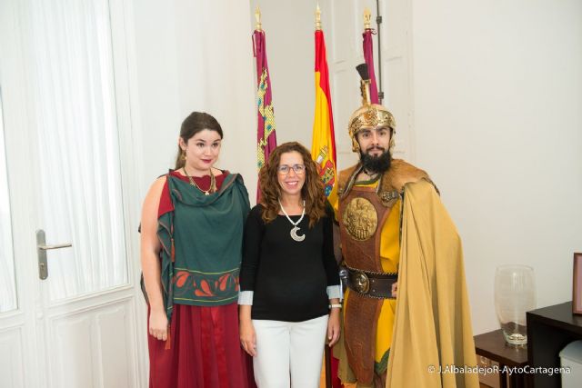 Anibal e Himilce visitan el Palacio Consistorial - 1, Foto 1