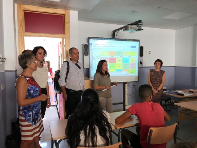 Hoy ha comenzado el curso en los Institutos de Educación Secundaria del municipio - 4, Foto 4