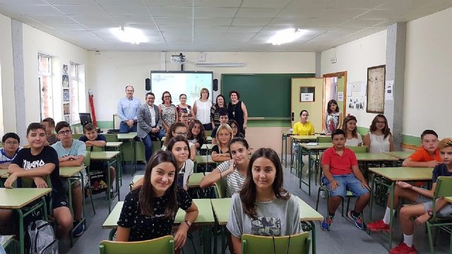 Los alumnos de Educación Secundaria y Bachillerato inician sus clases en Alcantarilla - 1, Foto 1