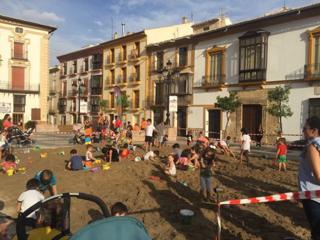 Los juegos de toda la vida y los castillos de arena toman la Plaza de España - 2, Foto 2