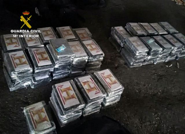 La Guardia Civil intercepta un camión con 127 kilos de cocaína en Lorca - 3, Foto 3