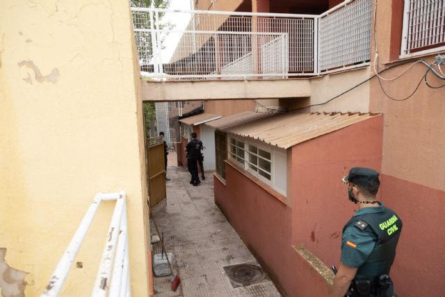 Policía Local de Caravaca y Guardia Civil realizan un operativo contra el fraude en el suministro eléctrico y de agua para luchar contra la ocupación de viviendas - 1, Foto 1