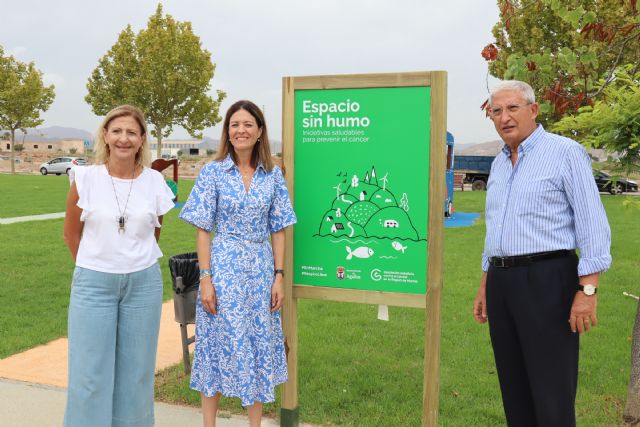 El parque inclusivo Maestra Mari Collado se convierte en un Espacio sin humo - 1, Foto 1