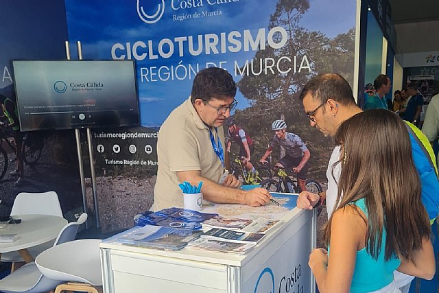 Mazarrón exhibe todo el potencial de su oferta de cicloturismo en la feria Festibike de Madrid, Foto 1
