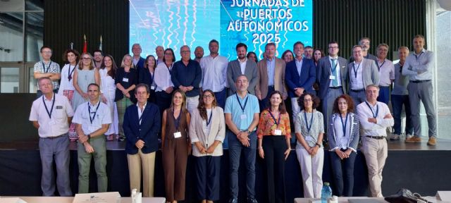 El Gobierno regional apuesta en Valencia por un modelo de gestión de puertos que integre las ventajas de los clubes náuticos y de las marinas deportivas - 2, Foto 2