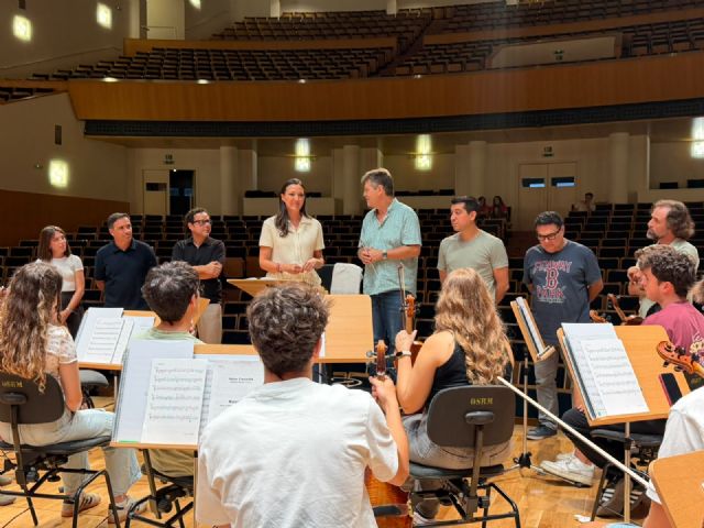 La Orquesta de Jóvenes de la Región de Murcia abre la temporada sinfónica del Auditorio regional junto al trompetista Pacho Flores - 2, Foto 2