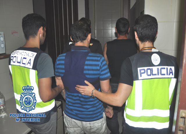 La Policía Nacional detiene a los autores de treinta y cuatro robos en el interior de vehículos en Alcantarilla - 1, Foto 1