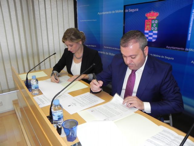 El Ayuntamiento de Molina de Segura y la Fundación Colucho (Grupo Sureste) firman un protocolo para la formación de desempleados - 3, Foto 3