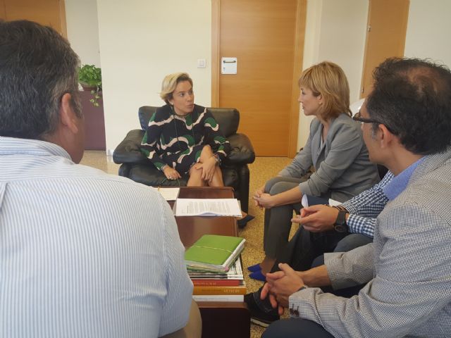 La alcaldesa de Campos del Río se reúne con la Consejera de Agua, Agricultura y Medio Ambiente - 1, Foto 1