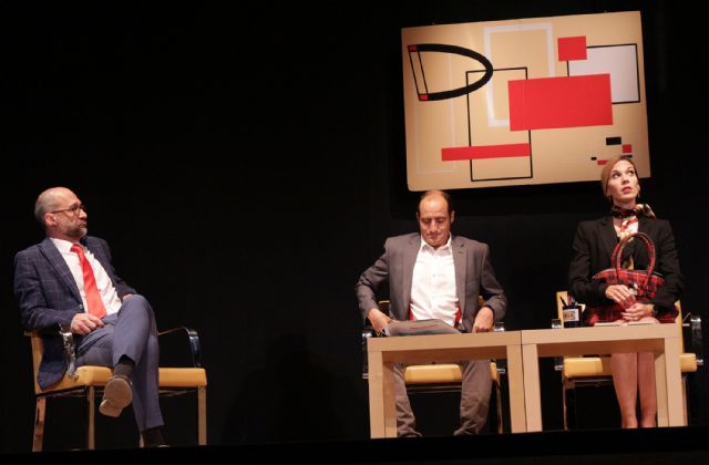 La compañía Mascarade representa 'El método Grönholm' en el certamen nacional de teatro amateur Juan Baño - 2, Foto 2