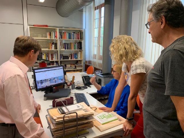 La Biblioteca Río Segura contesta a los ciudadanos a través de un servicio virtual - 3, Foto 3