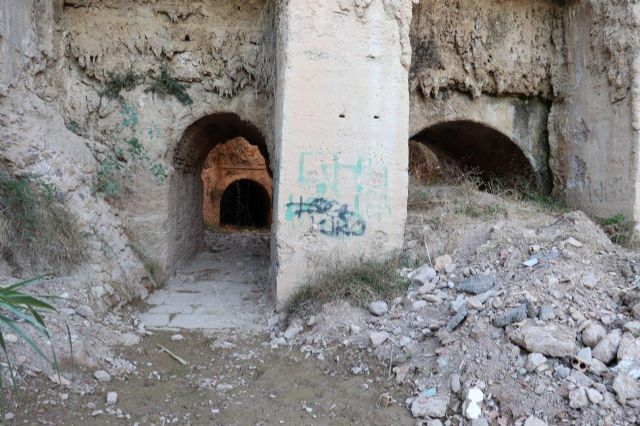 Huermur exige a Cultura medidas inmediatas para el BIC del Acueducto de los Arcos en las Zorreras - 1, Foto 1