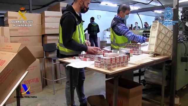 Desmanteladas tres fábricas ilegales de tabaco con capacidad para producir más de 18.000 cigarrillos por minuto - 2, Foto 2
