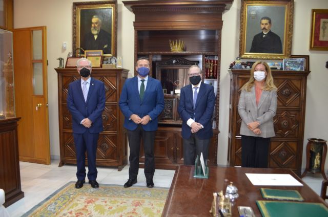 El Excmo. Ateneo de Sevilla y la Fundación San Pablo Andalucía CEU firman un Convenio Marco para impulsar acciones culturales - 1, Foto 1