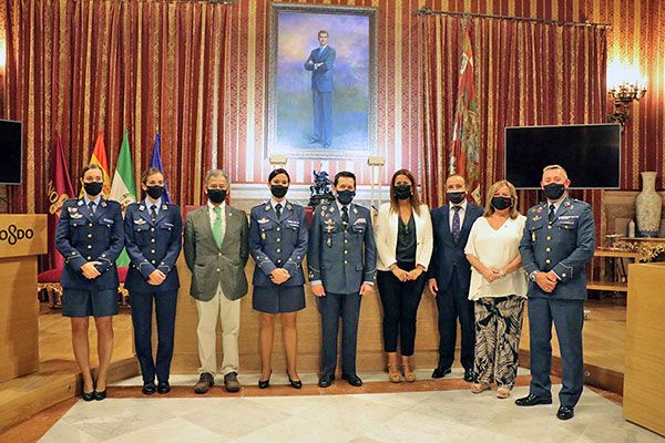 El Salón de Plenos del Ayuntamiento de Sevilla ha acogido una ponencia sobre la Vigilancia Espacial en el Ejército del Aire y el papel de la mujer - 1, Foto 1