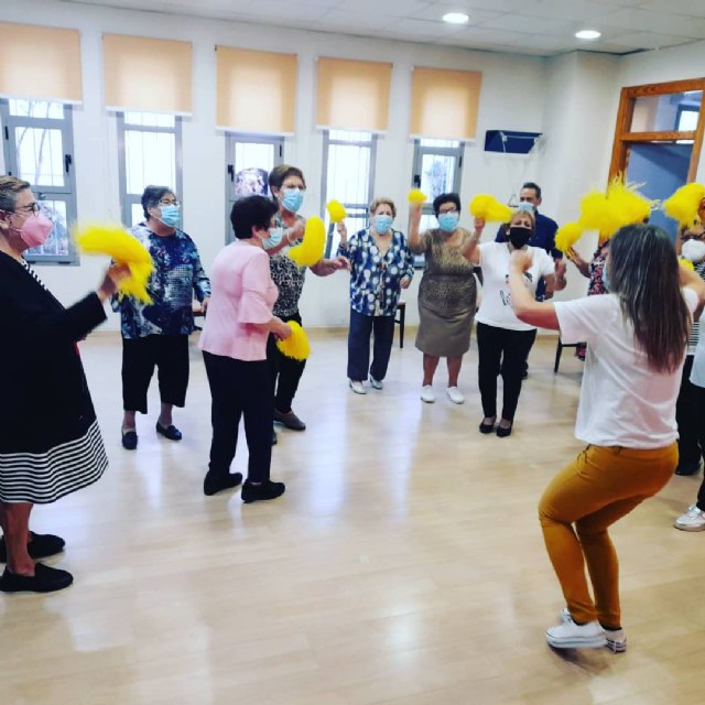 Risoterapia para mayores en Las Morericas, la mejor terapia contra la tristeza - 1, Foto 1