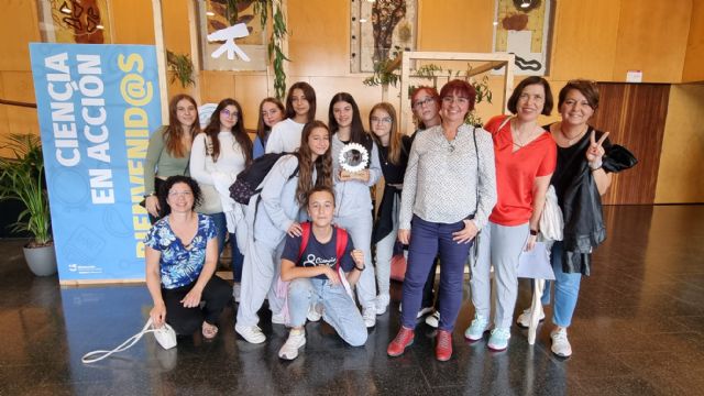 IES Sanje recibe un primer premio en el certamen internacional Ciencia en Acción - 1, Foto 1