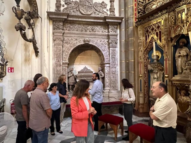 Una restauradora de primer nivel devolverá el esplendor a la urna que guarda el corazón de Alfonso X El Sabio - 3, Foto 3