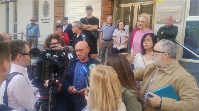 Los vecinos del barrio exigen que se ataje de inmediato el problema de la inseguridad ciudadana - 1, Foto 1